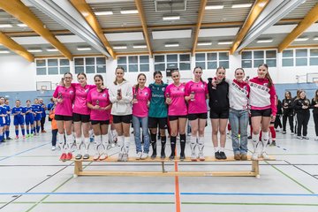 Bild 42 - B-Juniorinnen 2 Loewinnen Cup